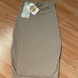 NWT oh Polly neutral pencil skirt